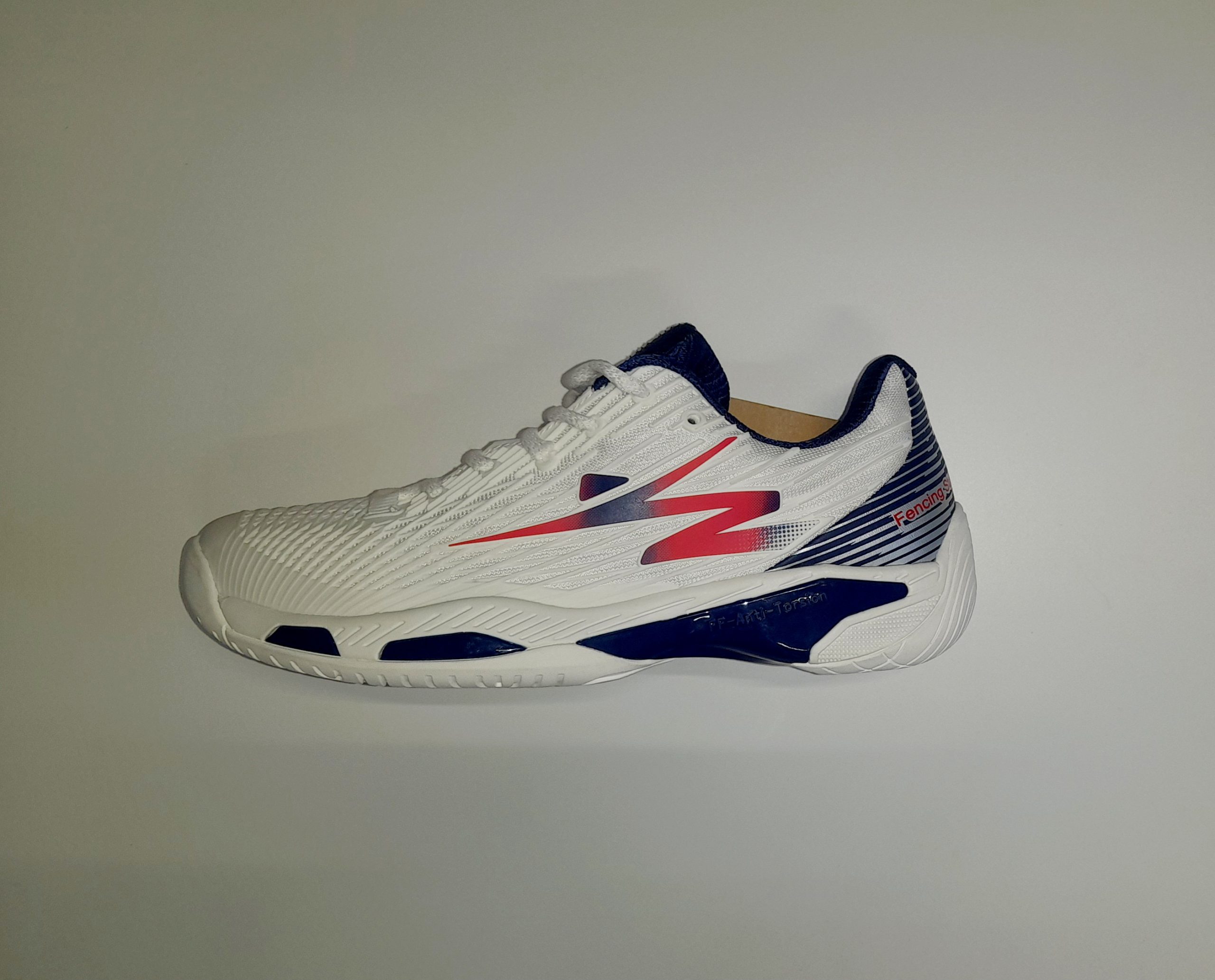 Excalibur 2 vívócipő