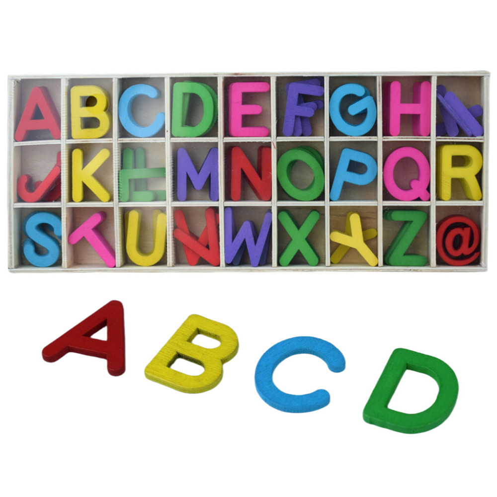 Színes ABC betűk fából 130 db-os szett fa tárolóban